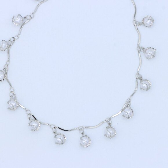 "Minimalist & Elegant Necklace Chain – Perfect for Women & Girls | UNVRC1024 - Picture 4 of 10